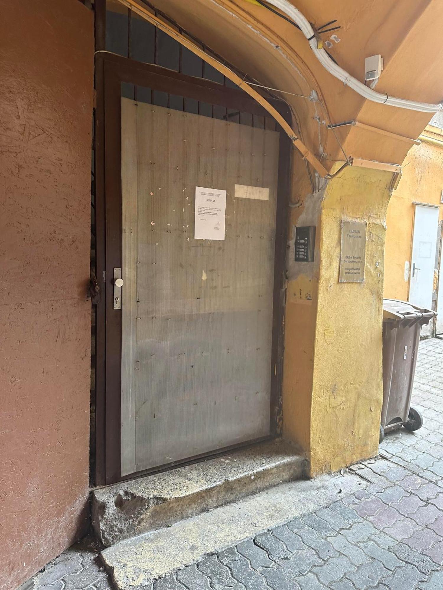 A Private Room In City Center In Pozsony Kültér fotó